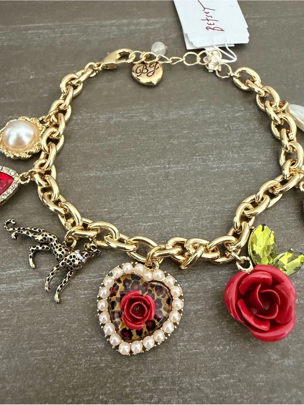 NWT Betsey Johnson Leopard & Rose Charm Gold Tone Bracelet - Picture 2 of 7